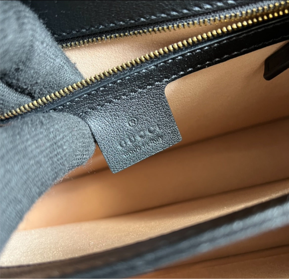 Gucci Woman Shoulder Bag Style 17