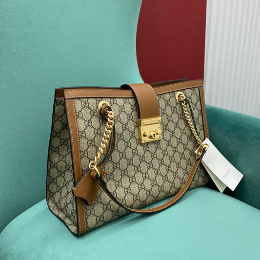Gucci Silver Leather Chain Shoulder Bag