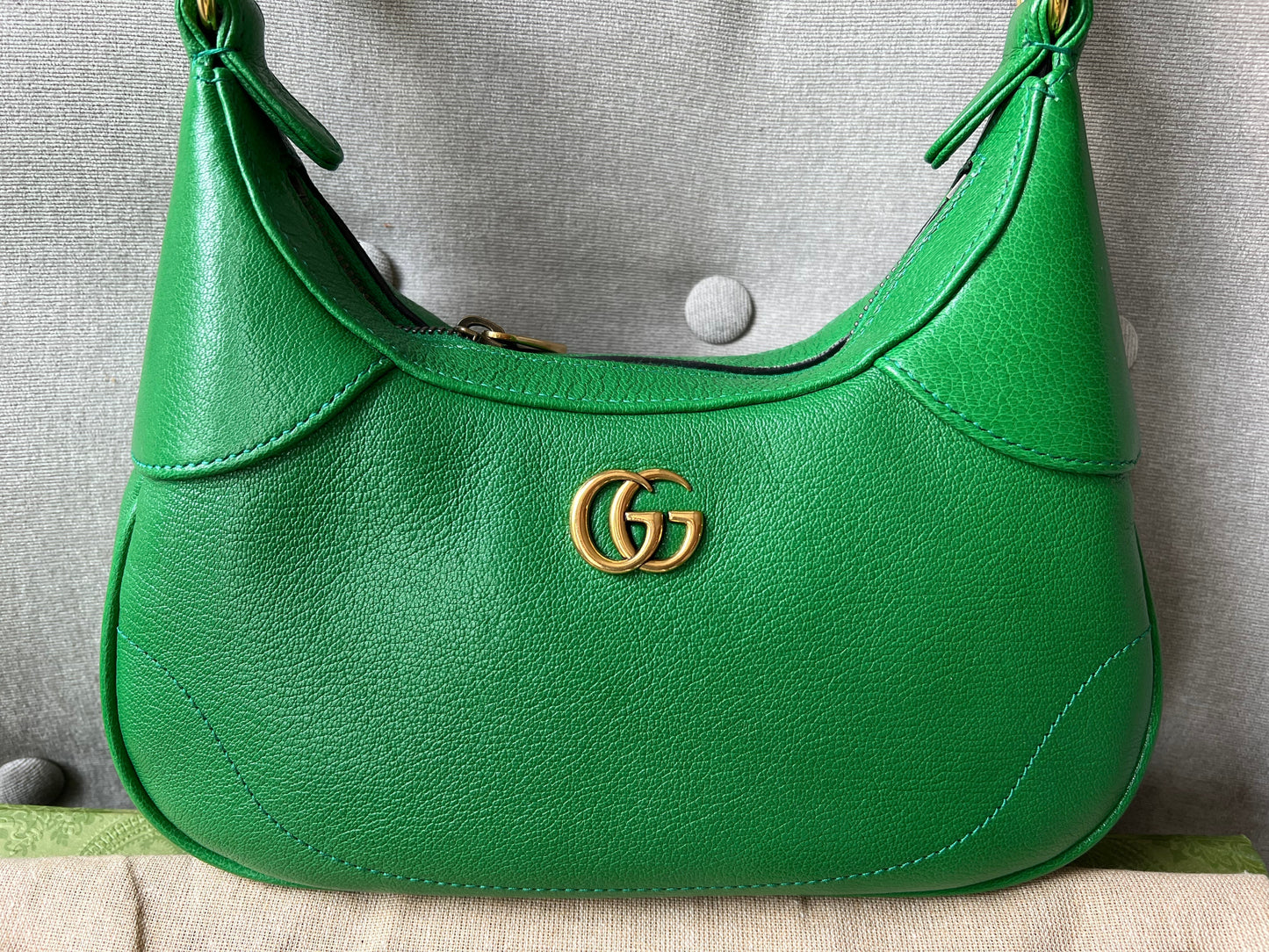 Gucci Chain Leather Shoulder Bag