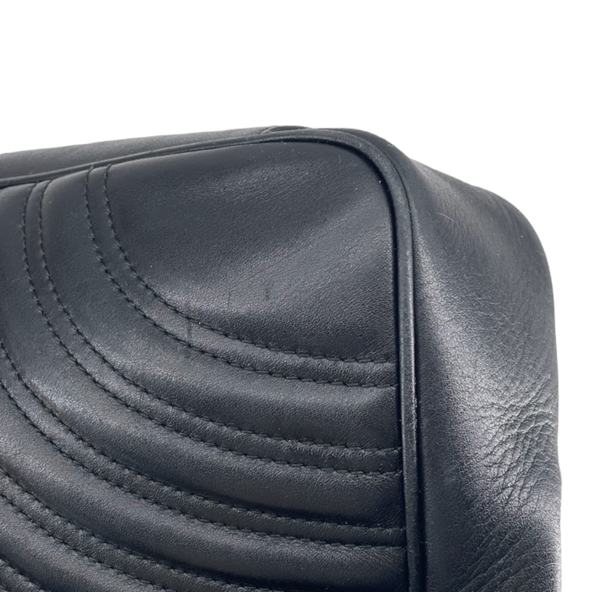 Gucci Chain Shoulder Bag