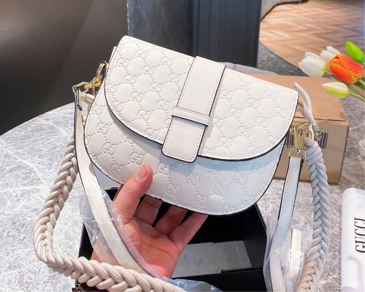 Gucci Woman Crossbody Style 3