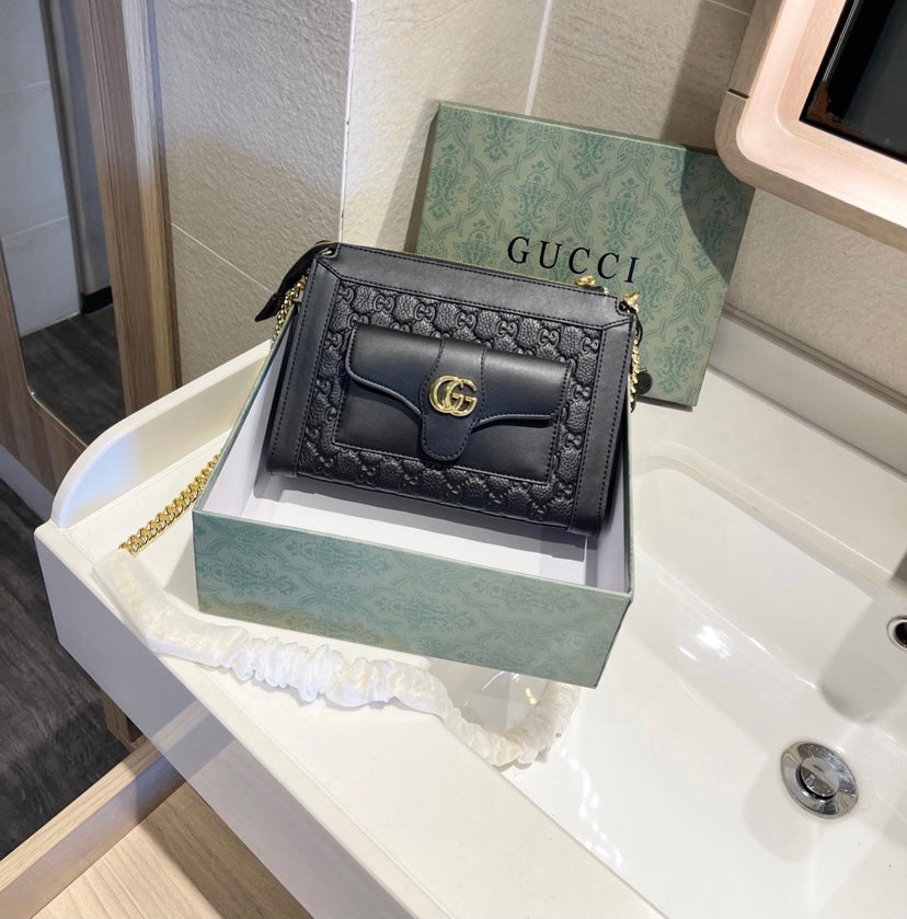 Gucci Prada Vitello Tote Style 1