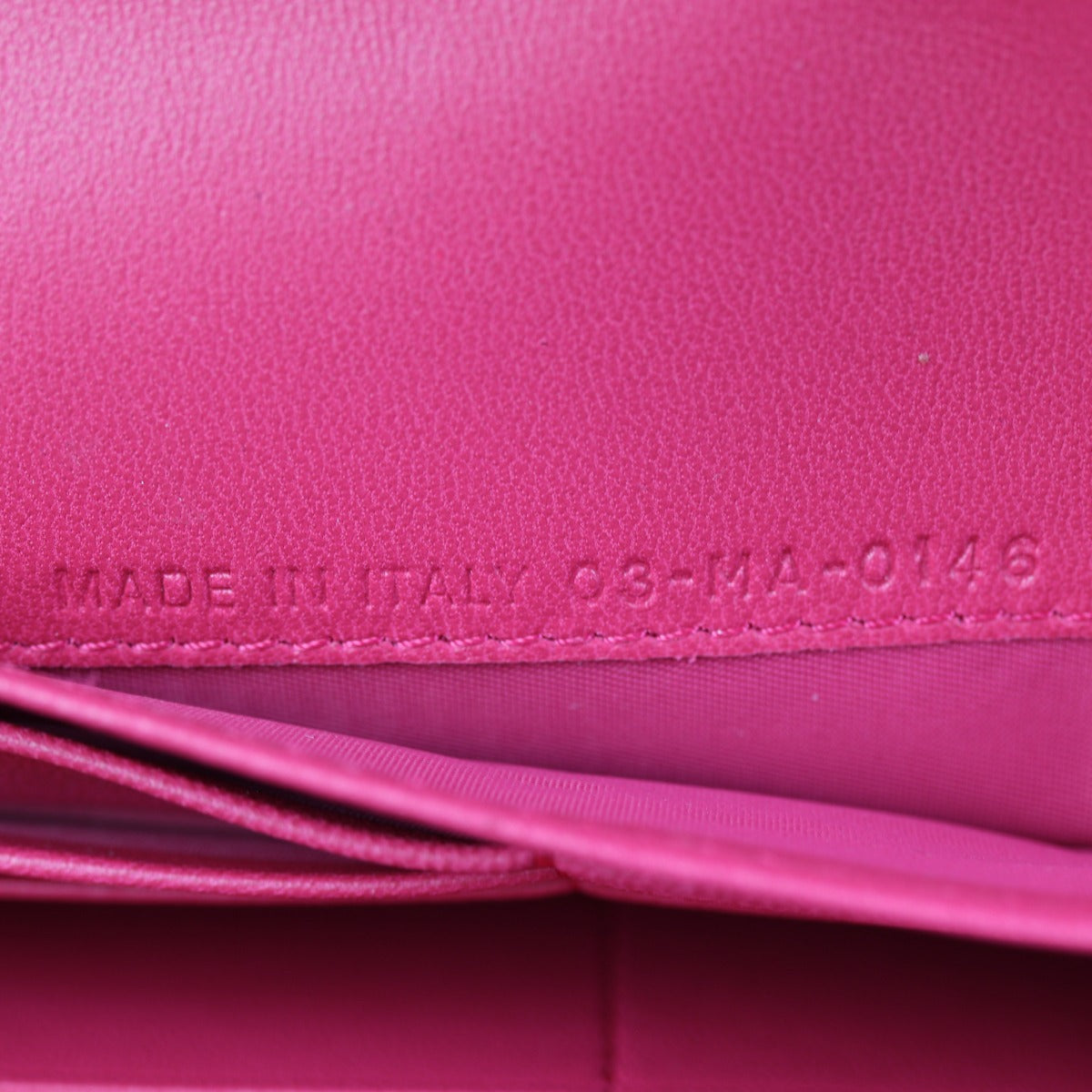 Dior Diorama Wallet on Chain