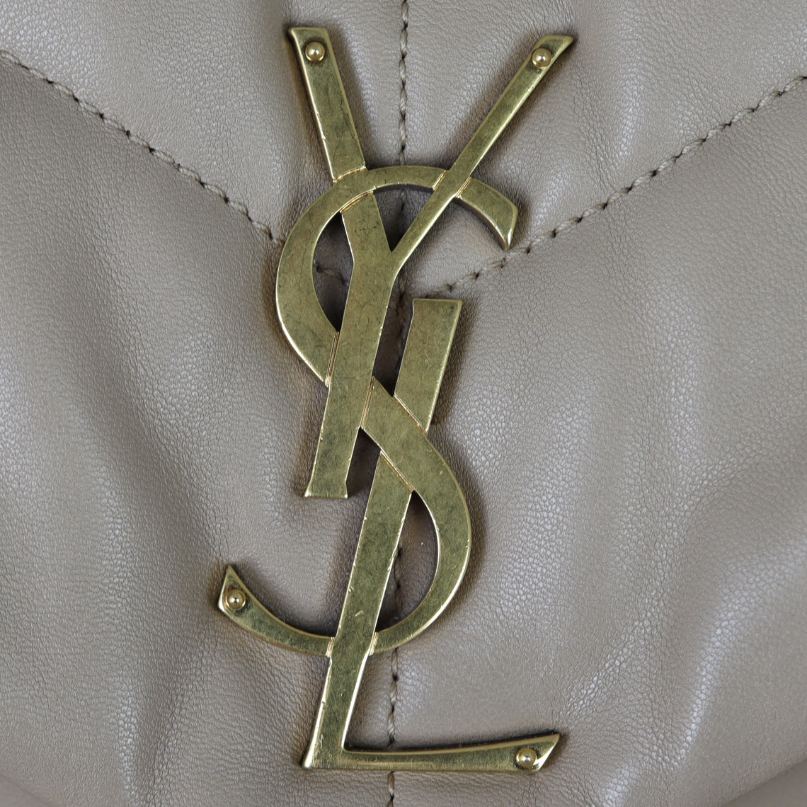 Saint Laurent Loulou Puffer Medium