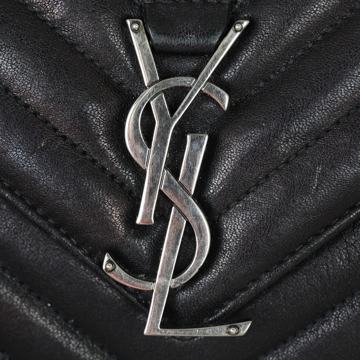 Saint Laurent College Medium