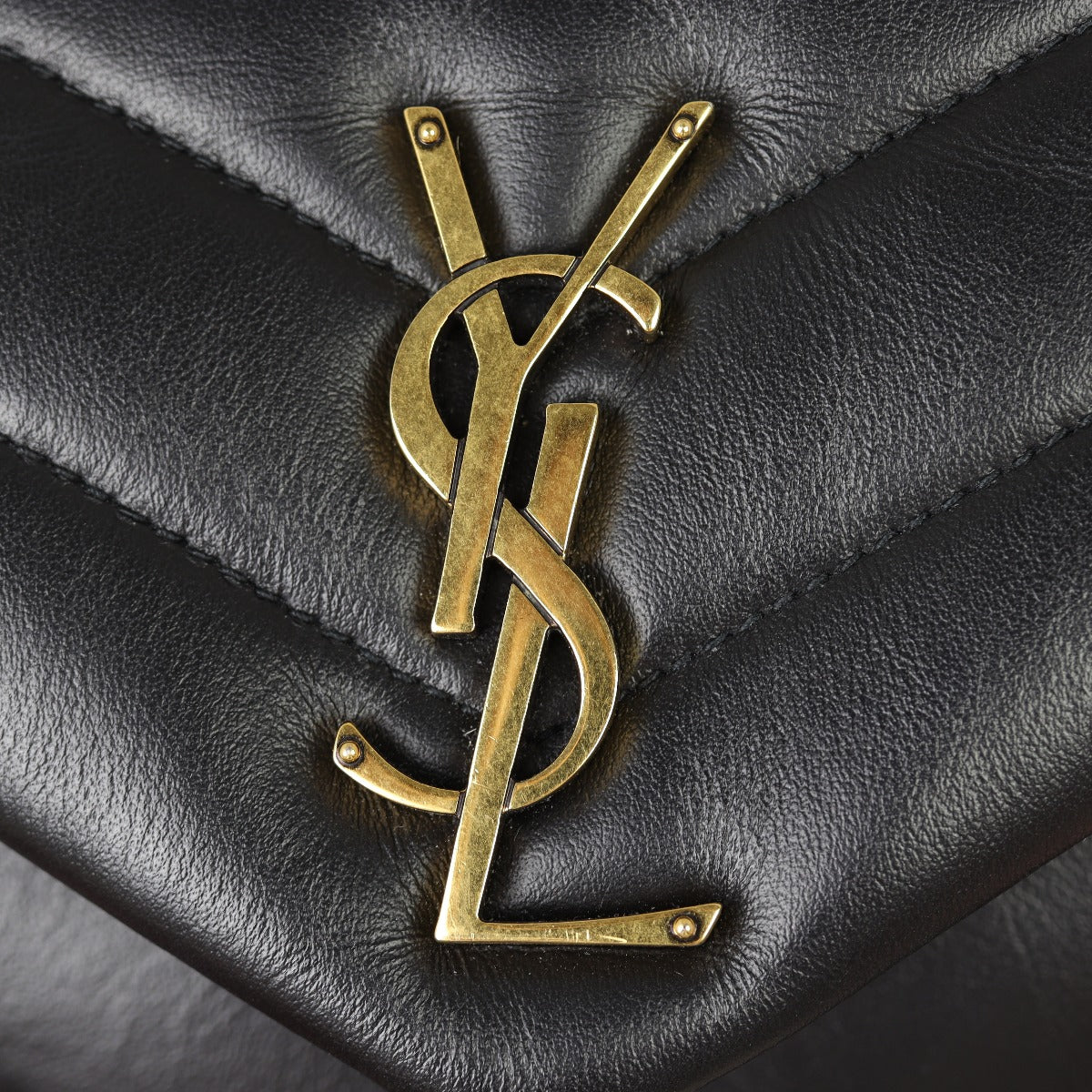 Saint Laurent Loulou Small