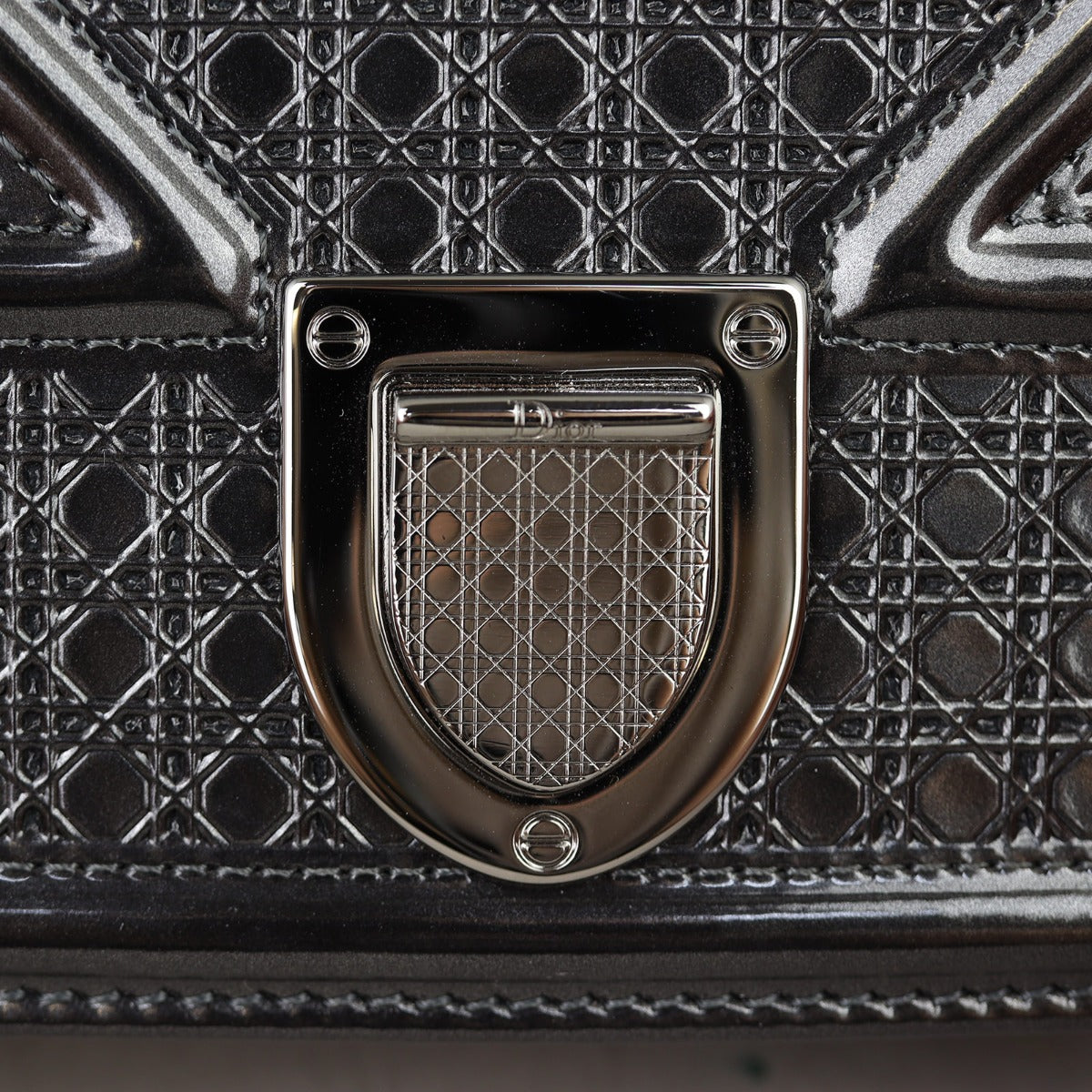 Dior Diorama Wallet on Chain Micro-cannage