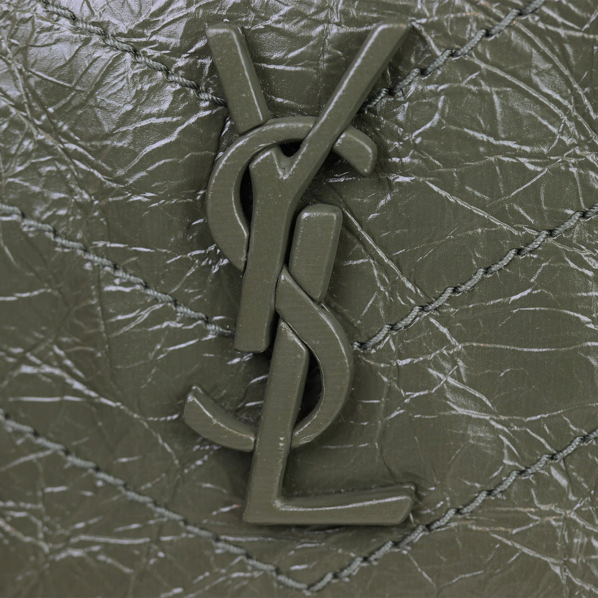 Saint Laurent Niki Wallet on Chain