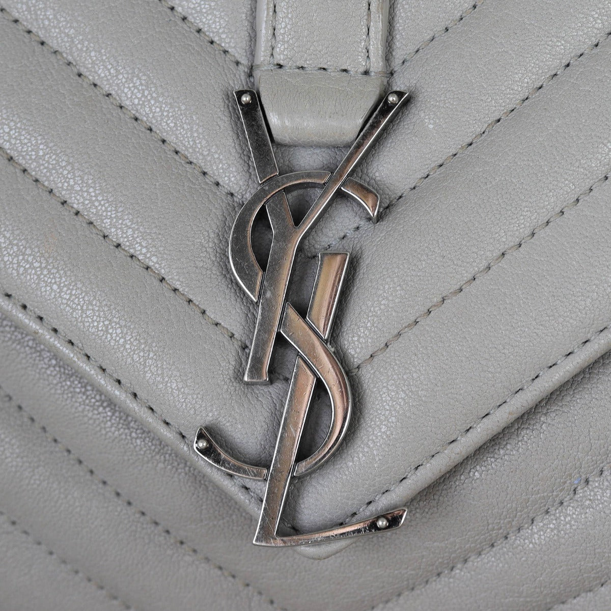Saint Laurent College Medium