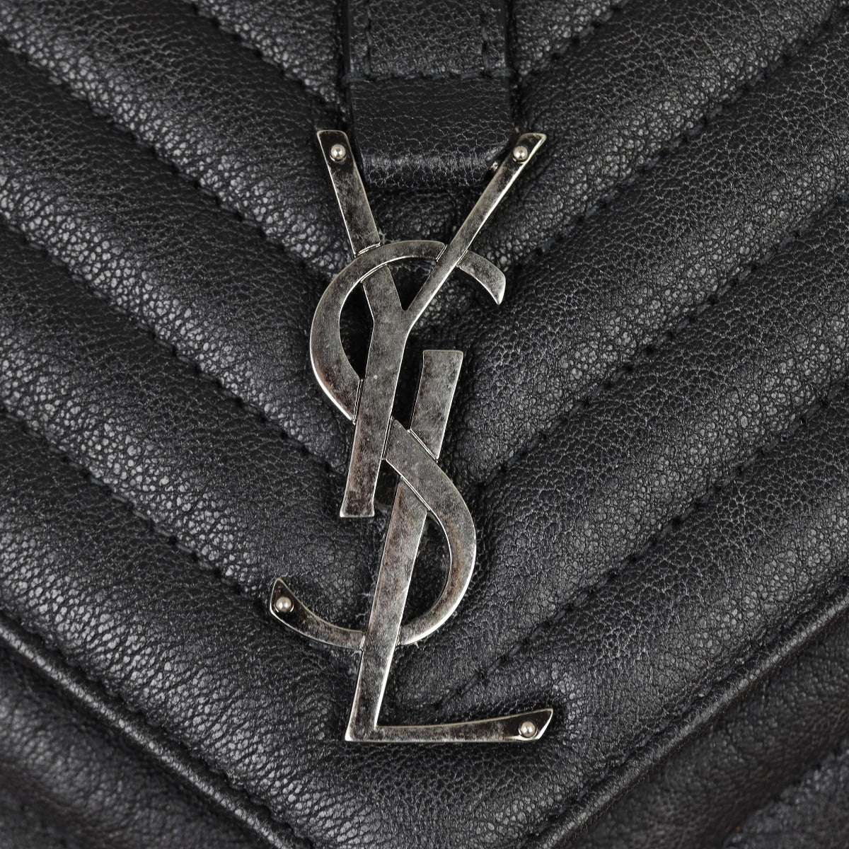 Saint Laurent College Medium
