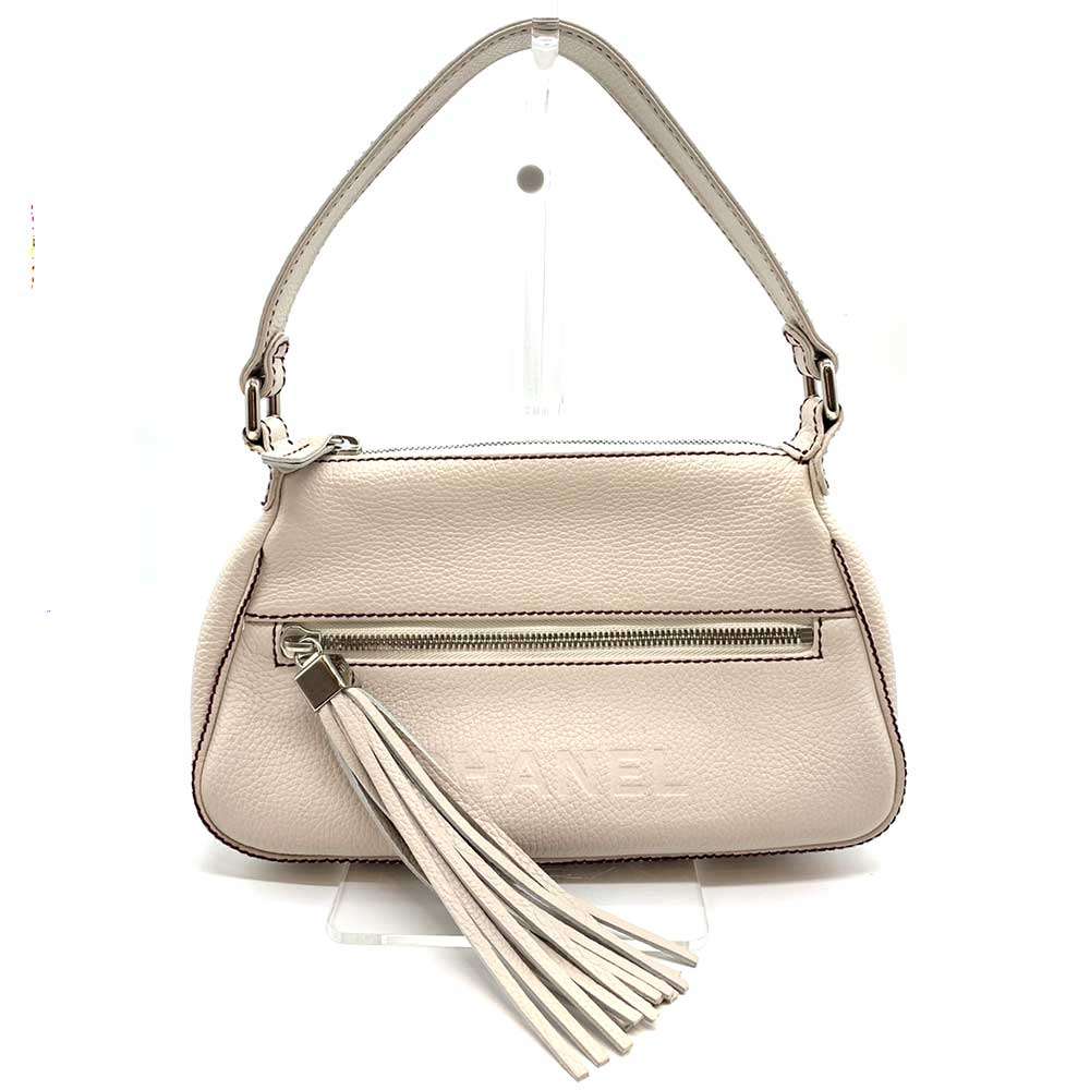 Chanel Leather Shoulder Bag White Silver Hardware Classic Flap