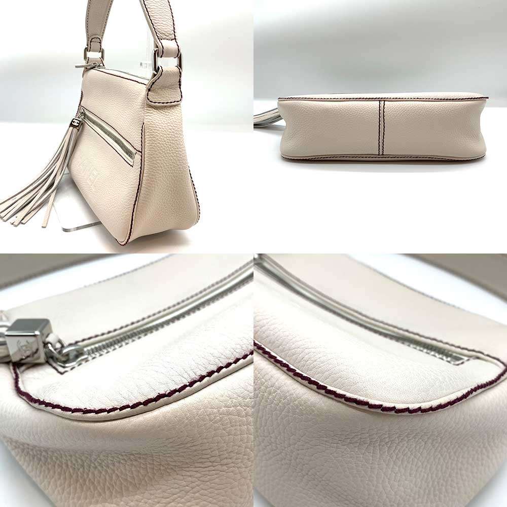 Chanel Leather Shoulder Bag White Silver Hardware Classic Flap