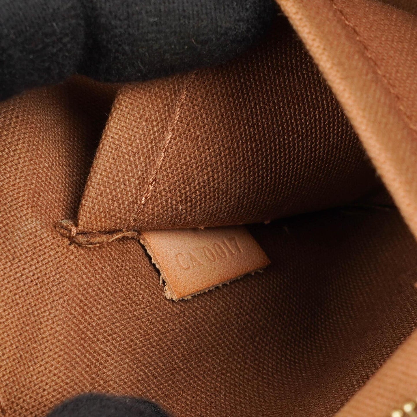 Louis Vuittom Monogram Coated Canvas Riveting Limited Edition Pochette Accessories Clutch Bag
