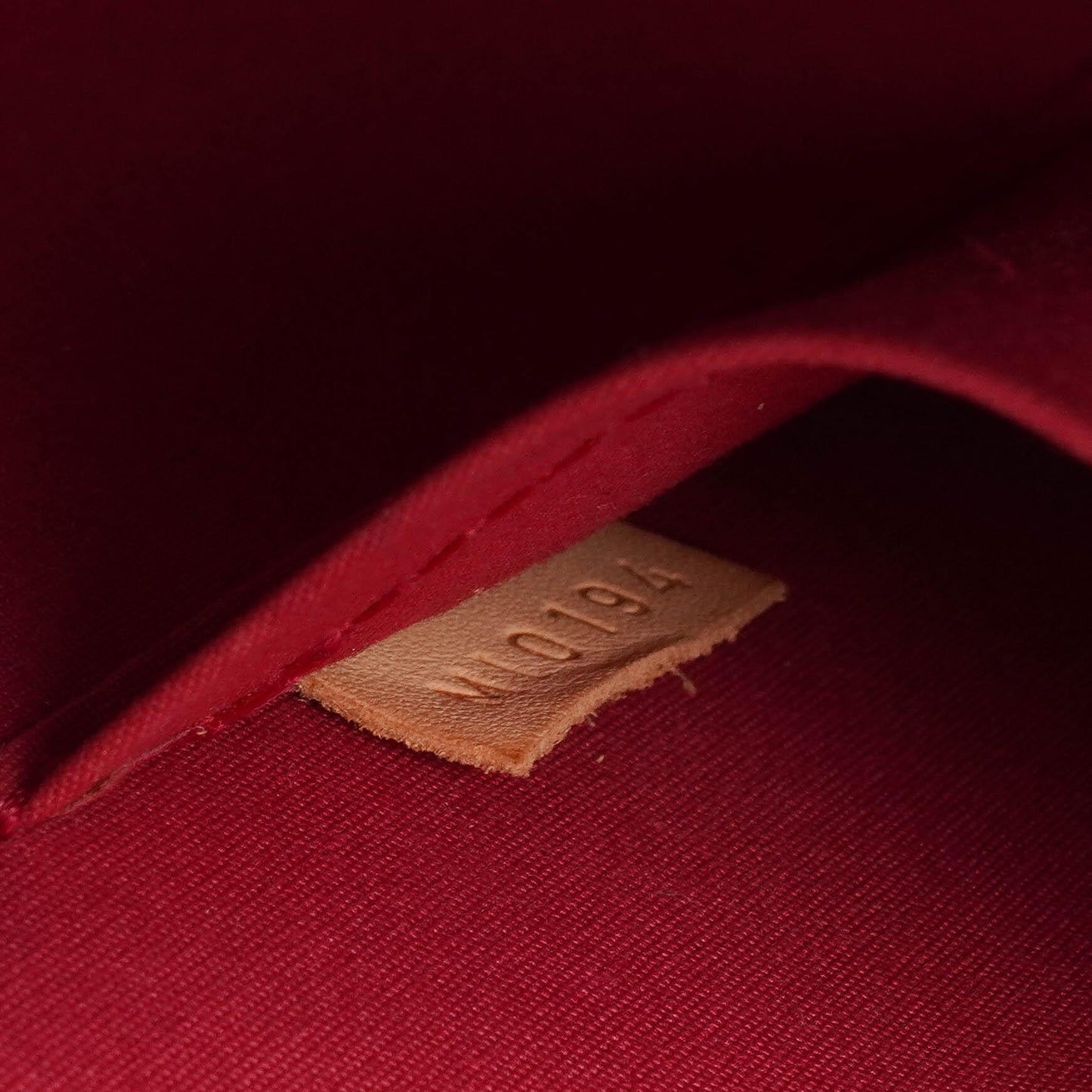 Louis Vuitton Alma MM Rose Indien Monogram Vernis Leather Bag