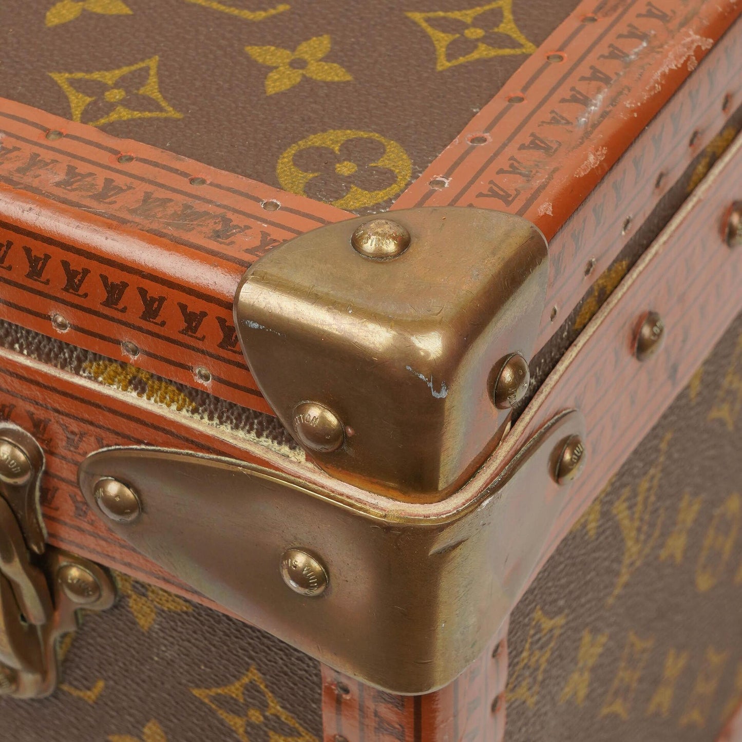 Louis Vuitton Alzer 70 Monogram Canvas Suitcase