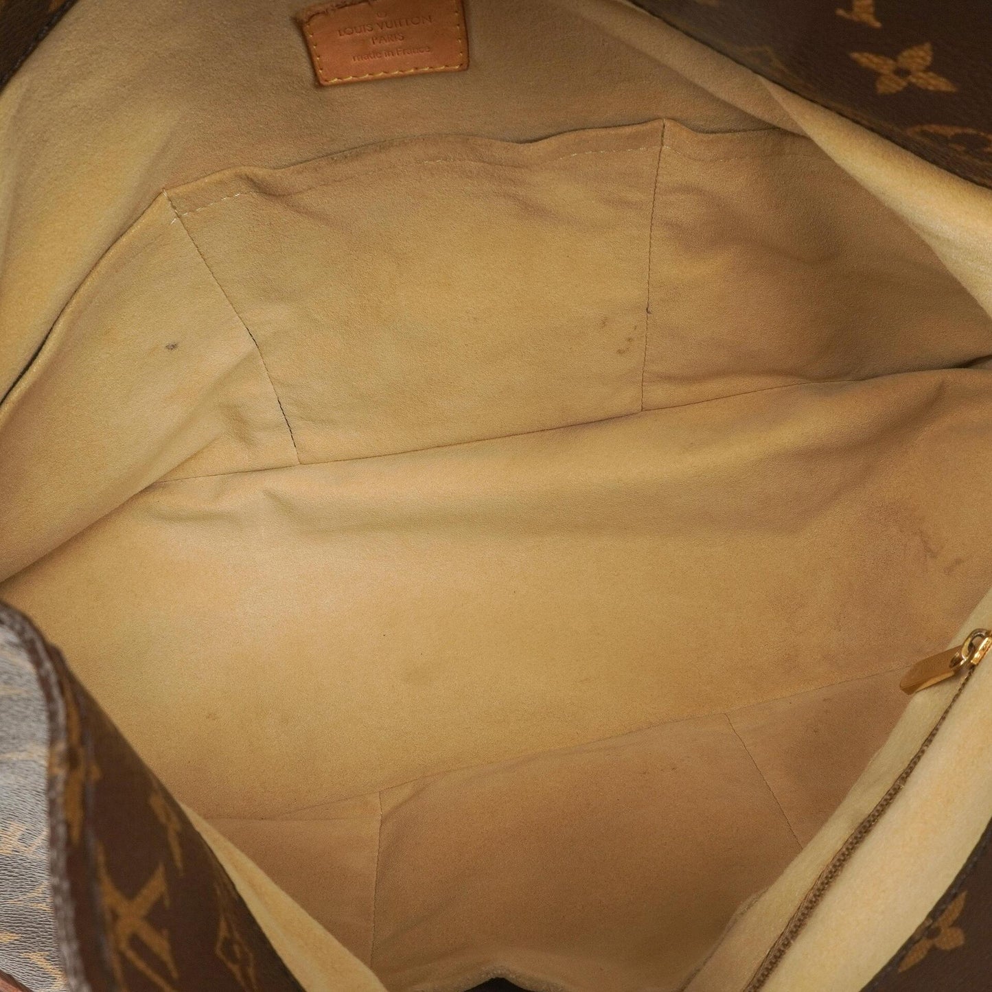 Louis Vuitton Artsy MM Monogram Canvas Bag