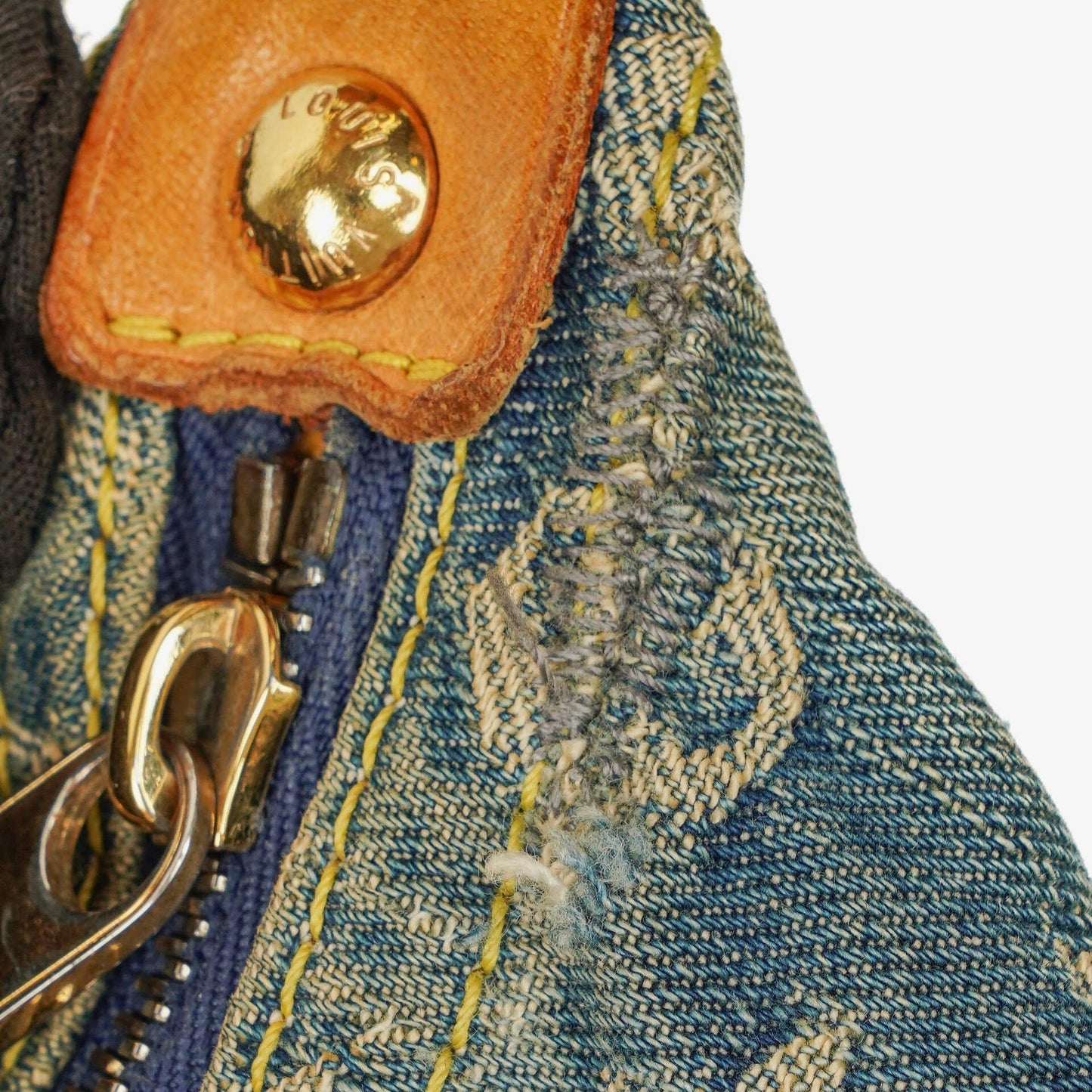Louis Vuitton Baggy GM Monogram Denim Shoulder Bag