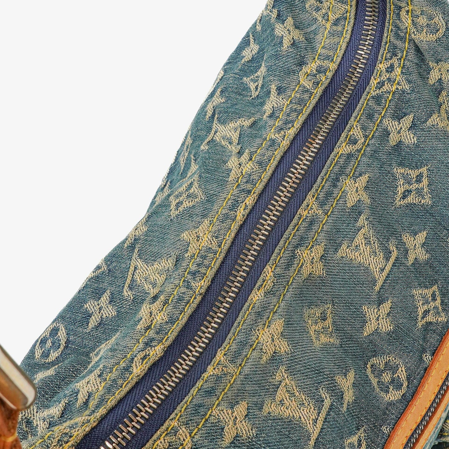 Louis Vuitton Baggy GM Monogram Denim Shoulder Bag