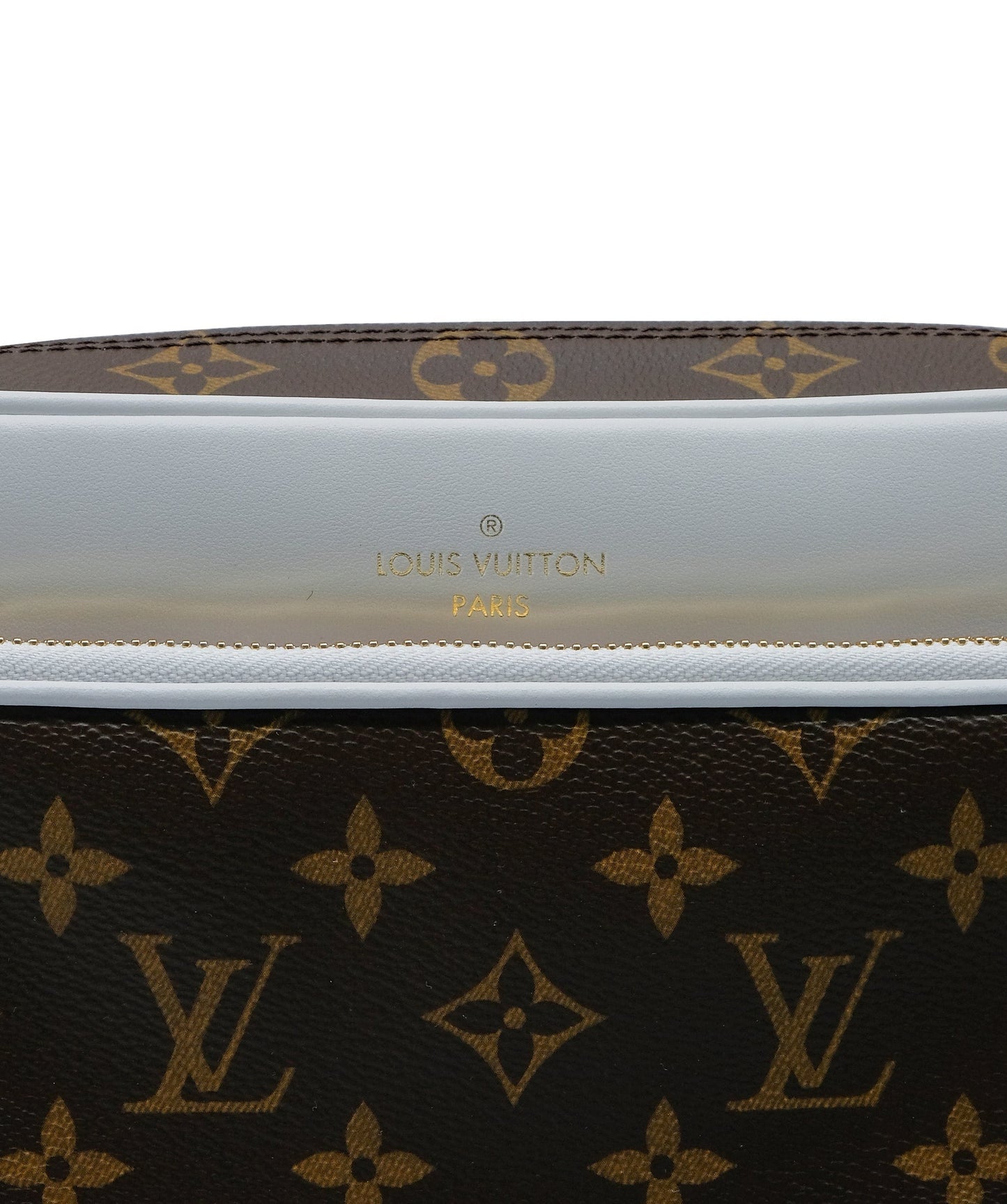 Louis Vuitton x NBA Nil MessengerMonogram with blue strap RJC3160