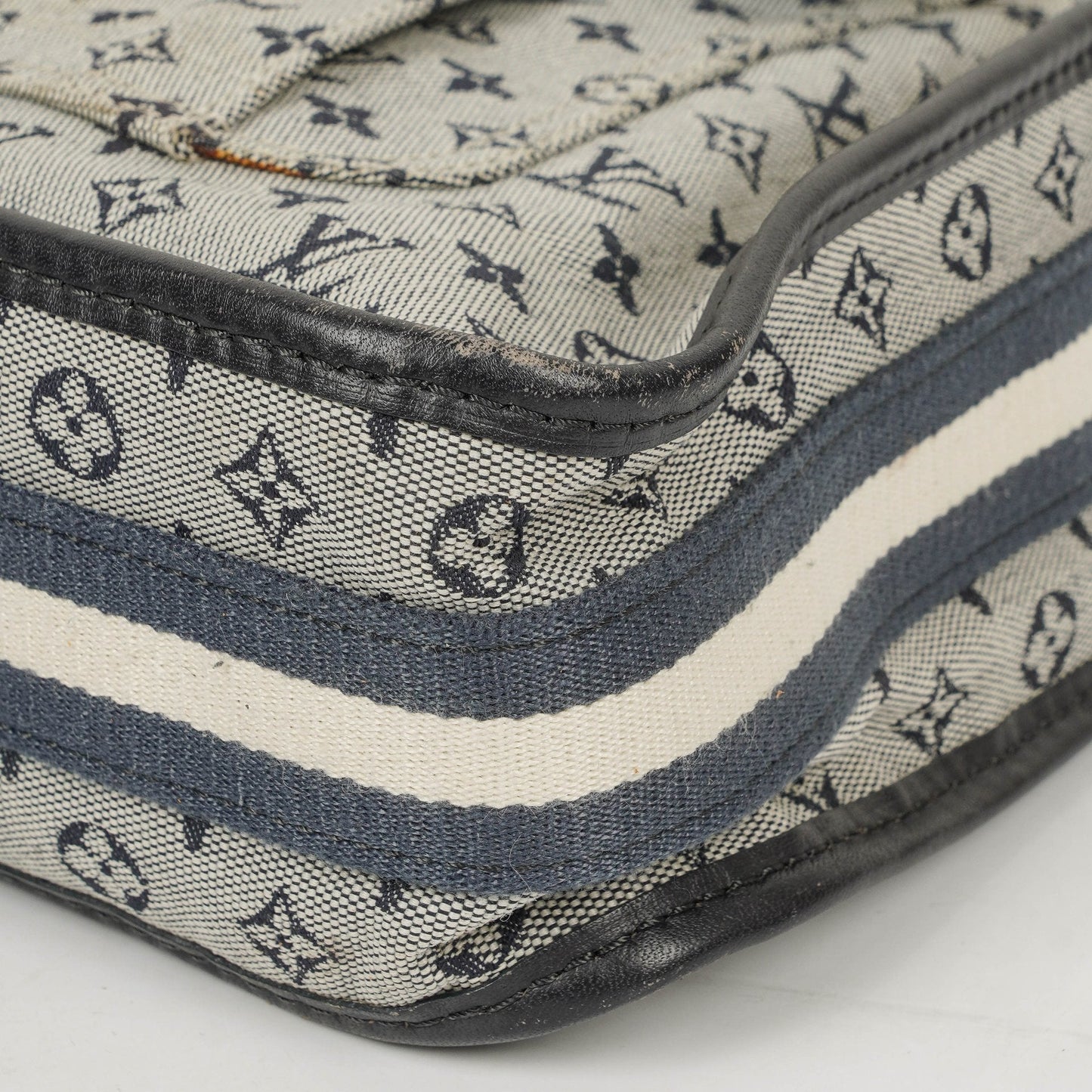 Louis Vuitton Besace Mary Kate Mini Lin Monogram Shoulder Bag