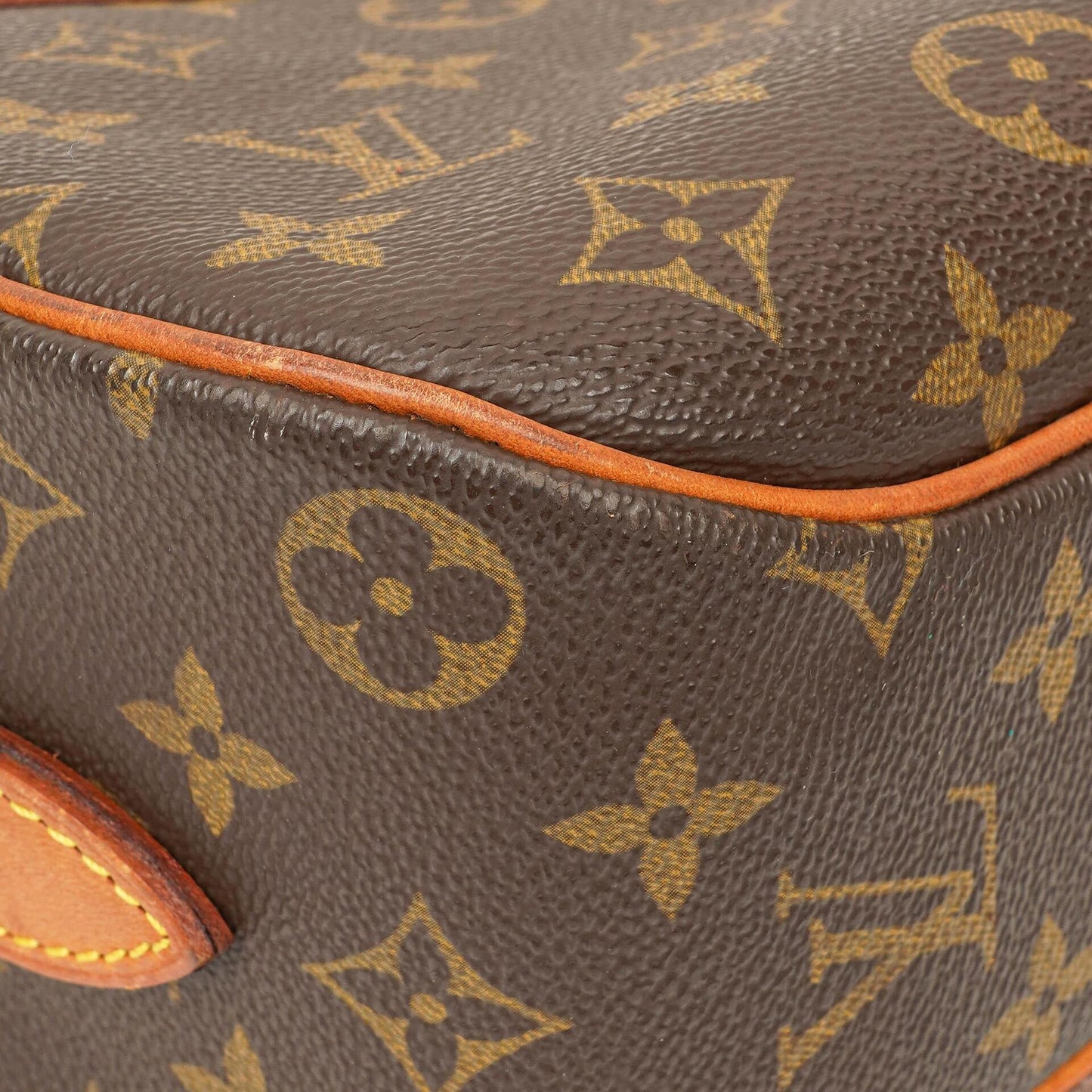 Louis Vuitton Blois Monogram Canvas Shouder Bag