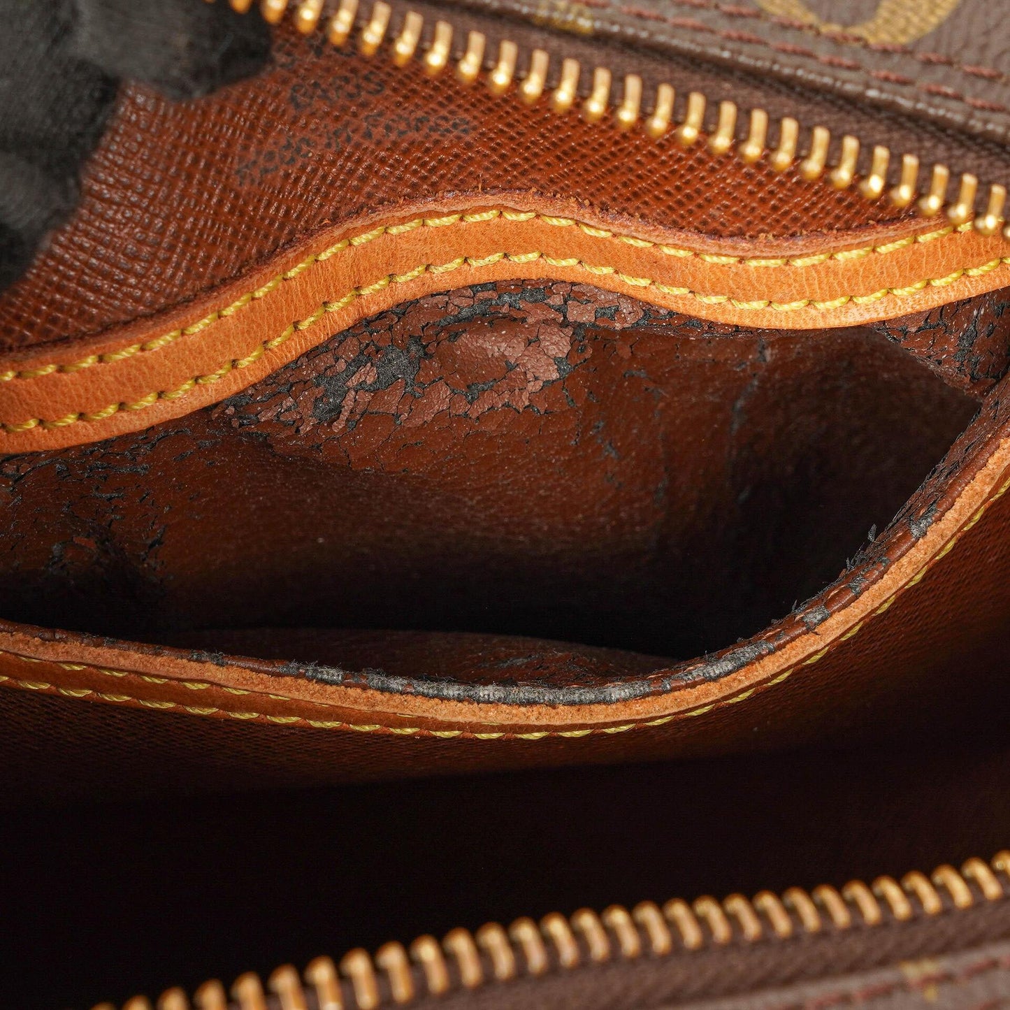 Louis Vuitton Blois Monogram Canvas Shouder Bag