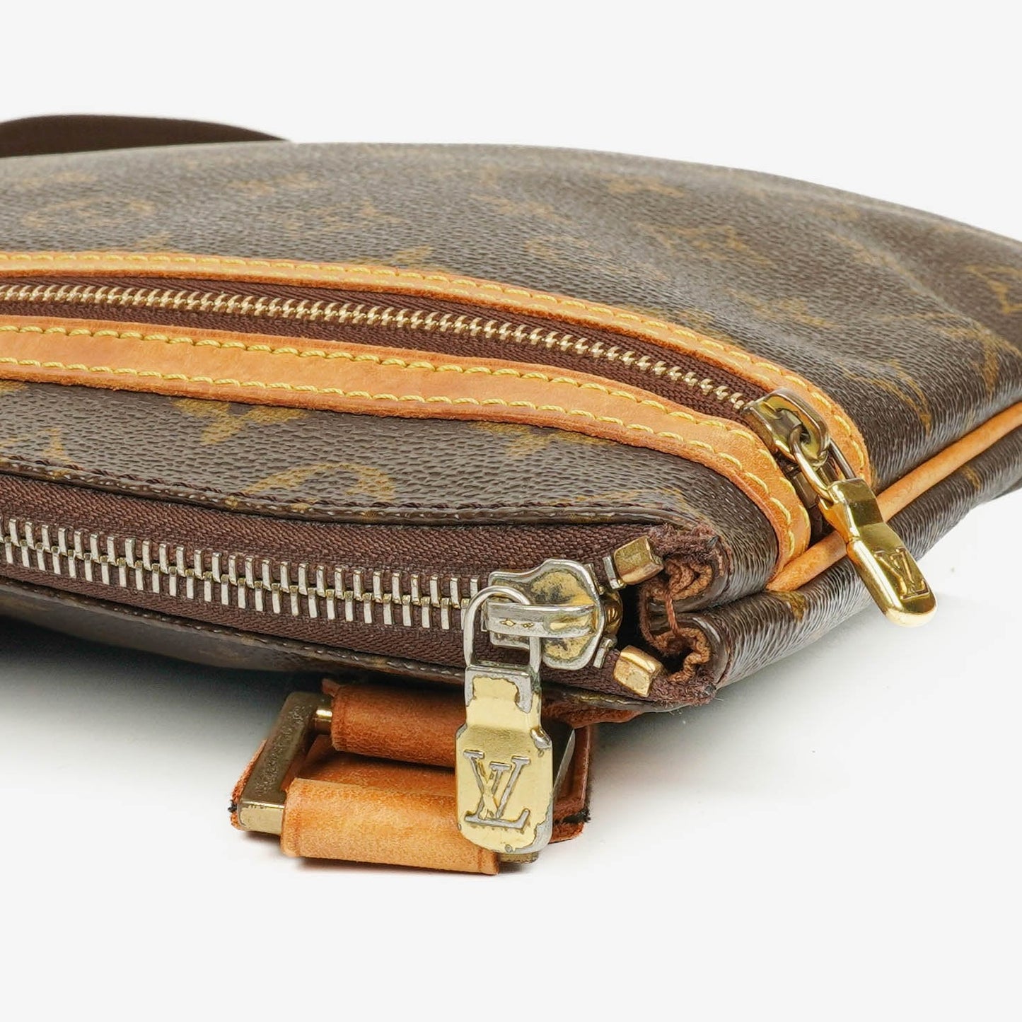 Louis Vuitton Bosphore Pochette Monogram Canvas Shoulder Bag