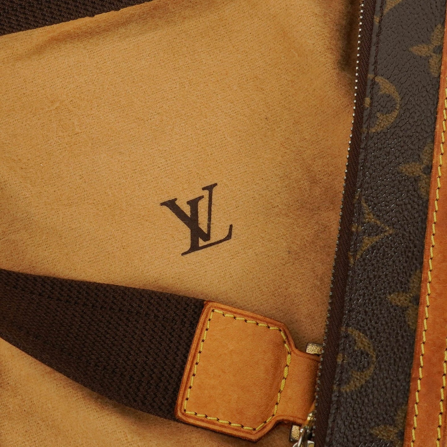 Louis Vuitton Bosphore Pochette Monogram Canvas Shoulder Bag