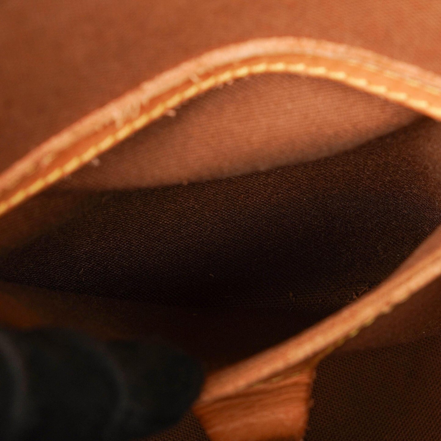 Louis Vuitton Ellipse MM Monogram Canvas Bag