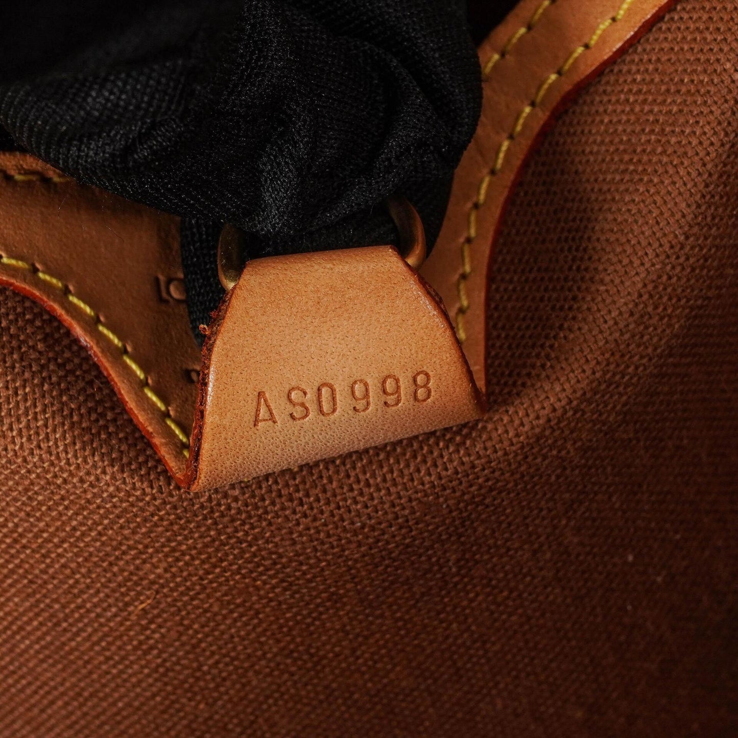 Louis Vuitton Ellipse MM Monogram Canvas Bag