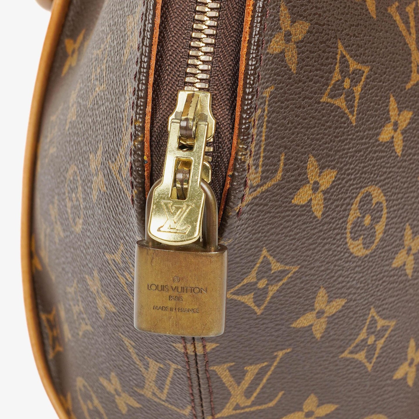 Louis Vuitton Ellipse MM Monogram Canvas Bag