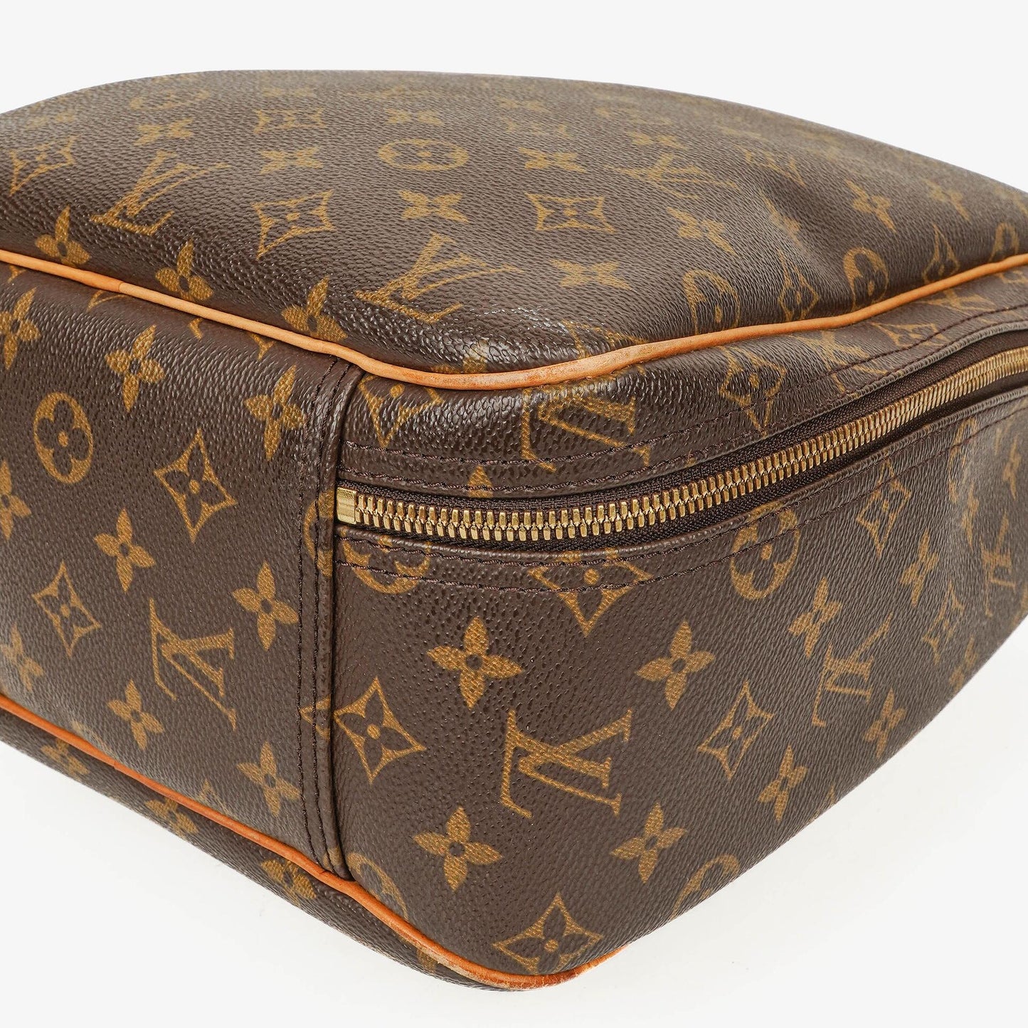 Louis Vuitton Excursion Monogram Canvas Travel Bag