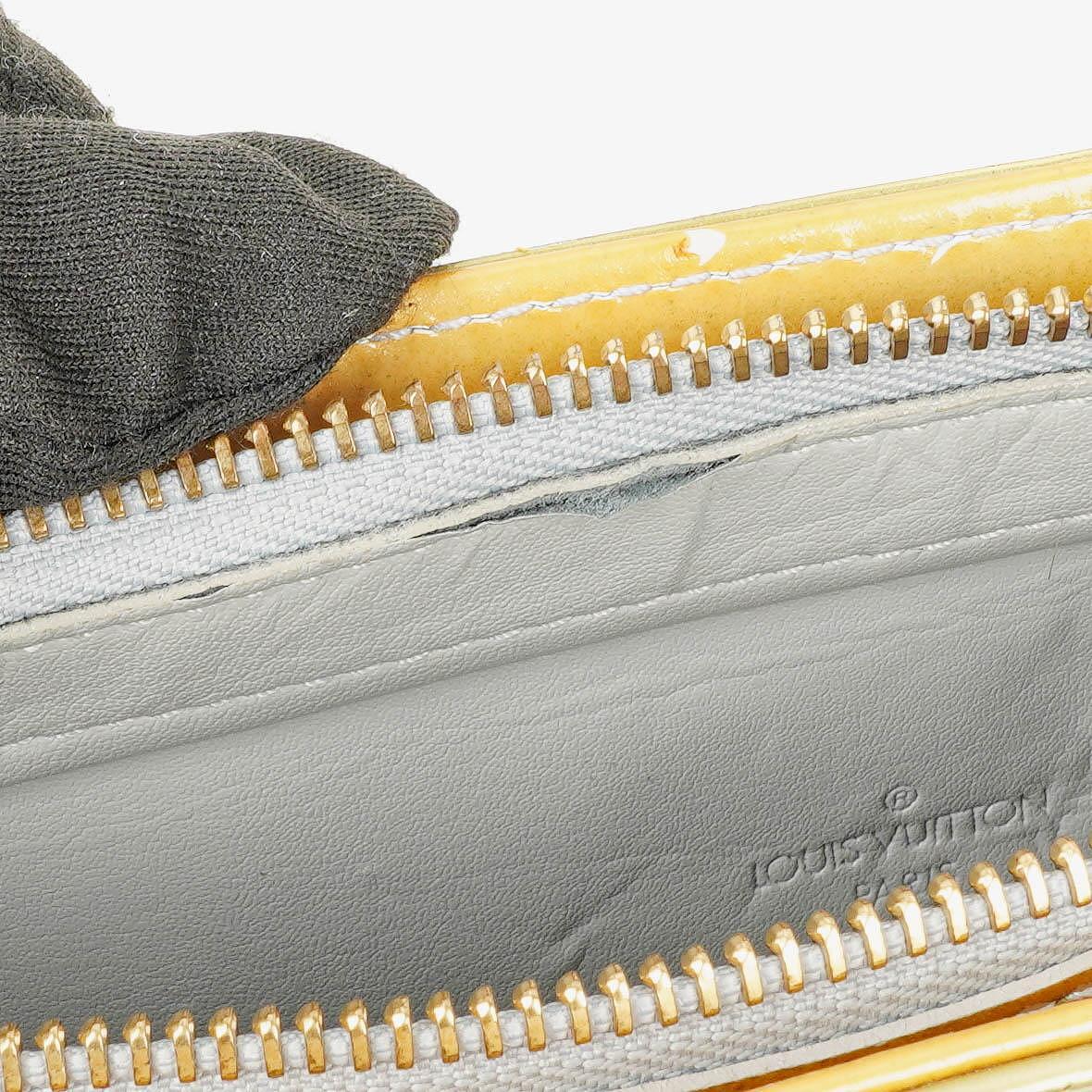 Louis Vuitton Houston Green Vernis Shoulder Bag