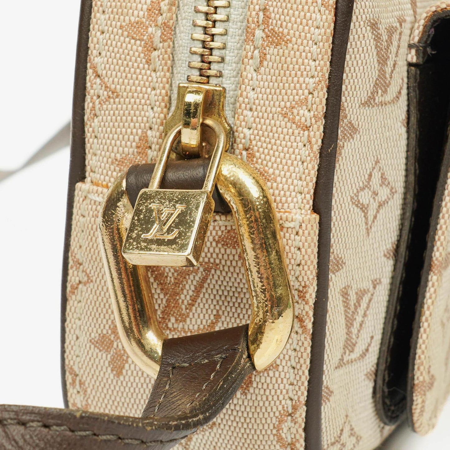 Louis Vuitton Juliette Crossbody Bag in Monogram Mini Lin