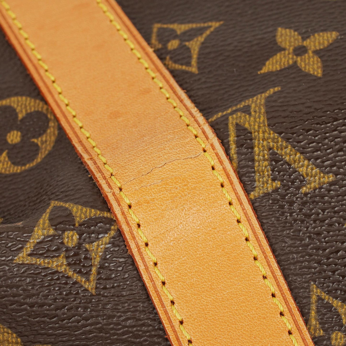 Louis Vuitton Keepall 45 Bandoulière Travel Bag in Monogram Canvas