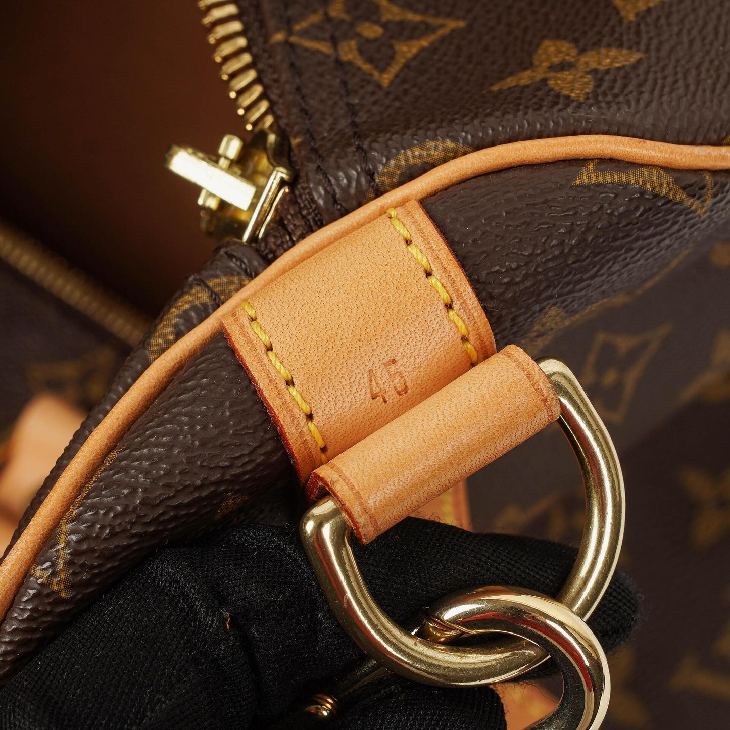 Louis Vuitton Keepall 45 Bandoulière Travel Bag in Monogram Canvas