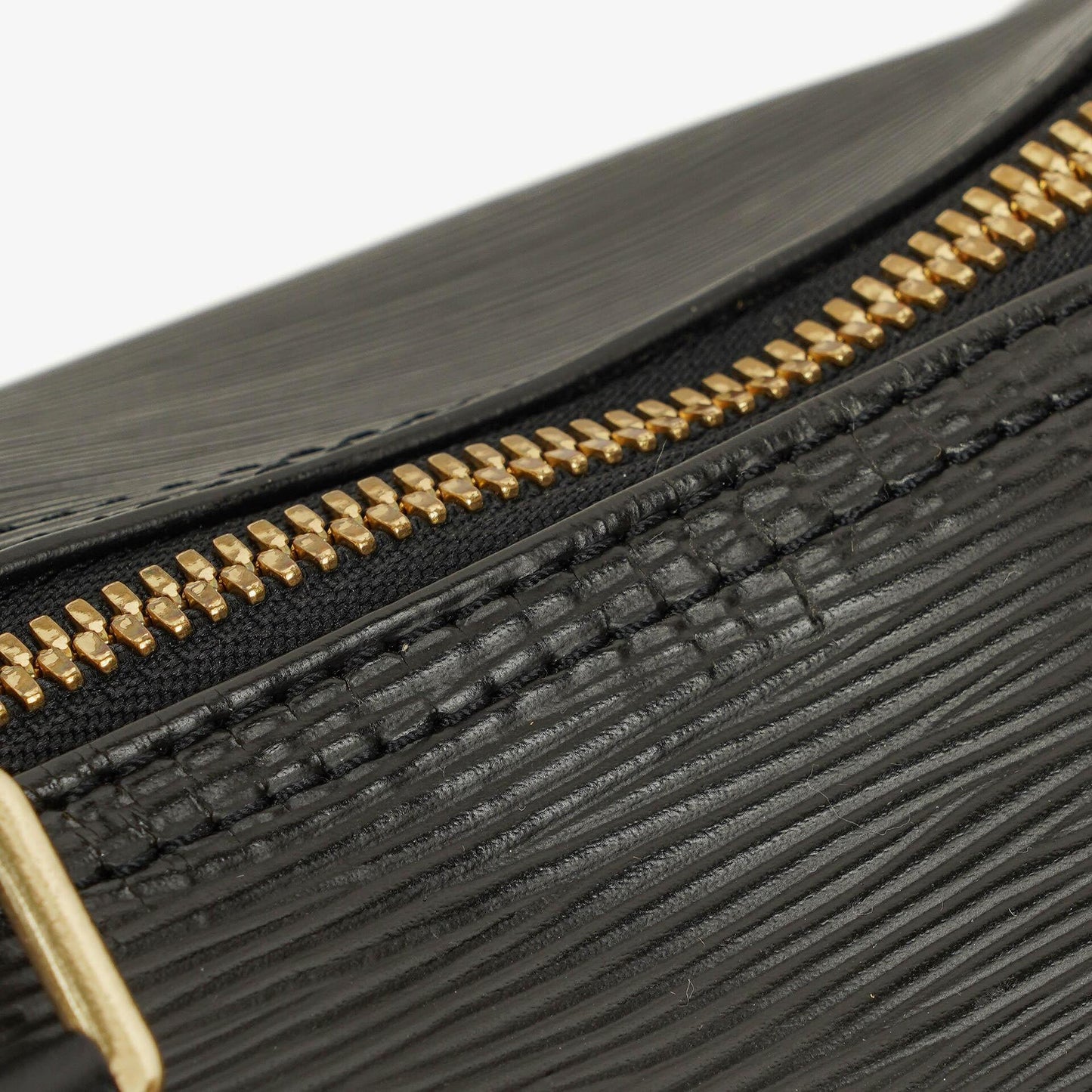 Louis Vuitton Keepall 45 Black EPI Leather Travel Bag