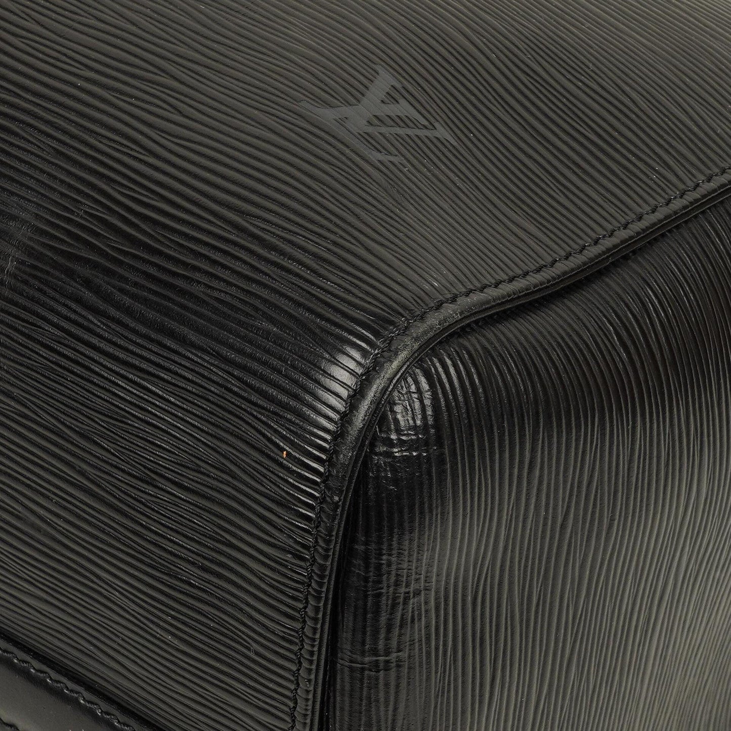 Louis Vuitton Keepall 45 Black EPI Leather Travel Bag