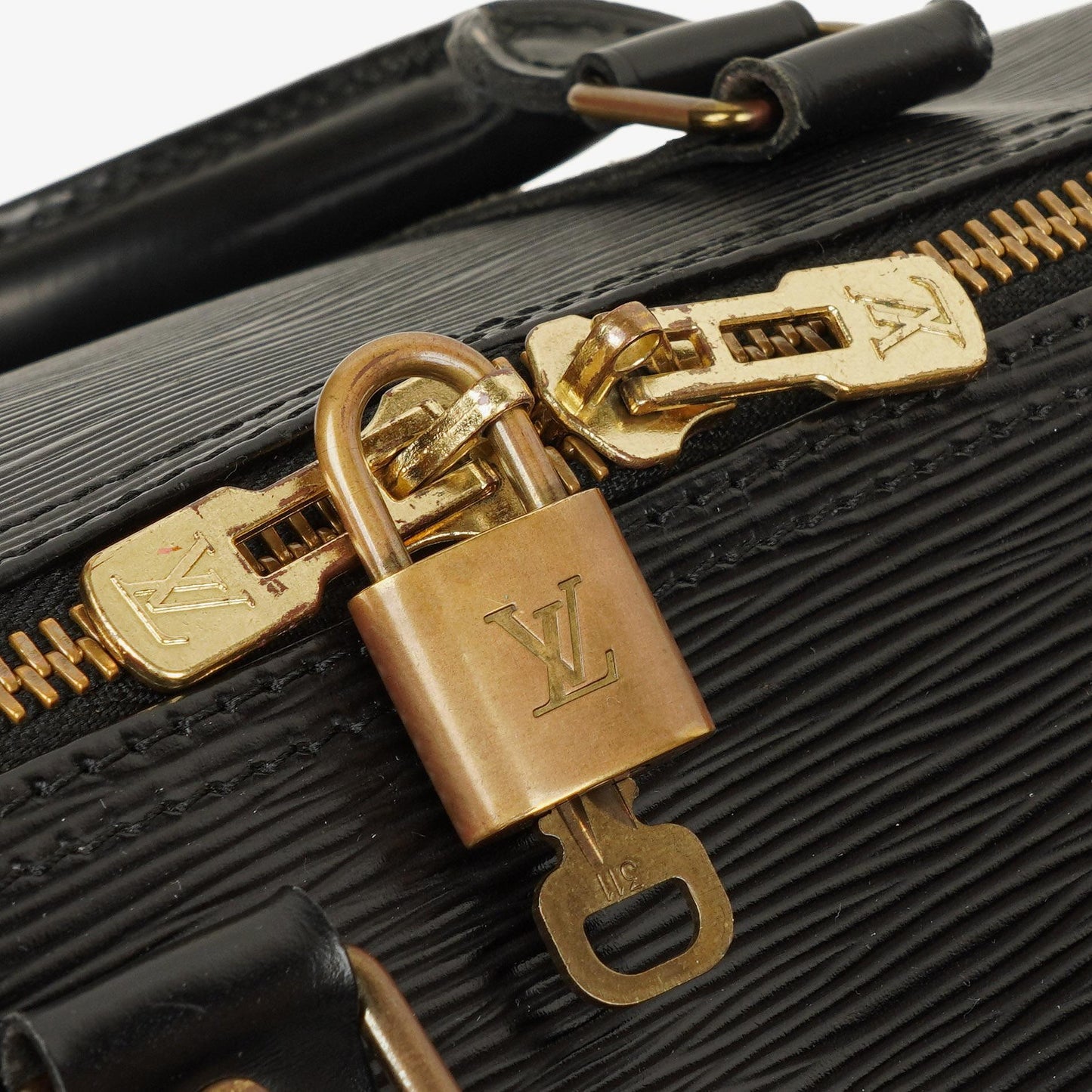 Louis Vuitton Keepall 45 Black EPI Leather Travel Bag