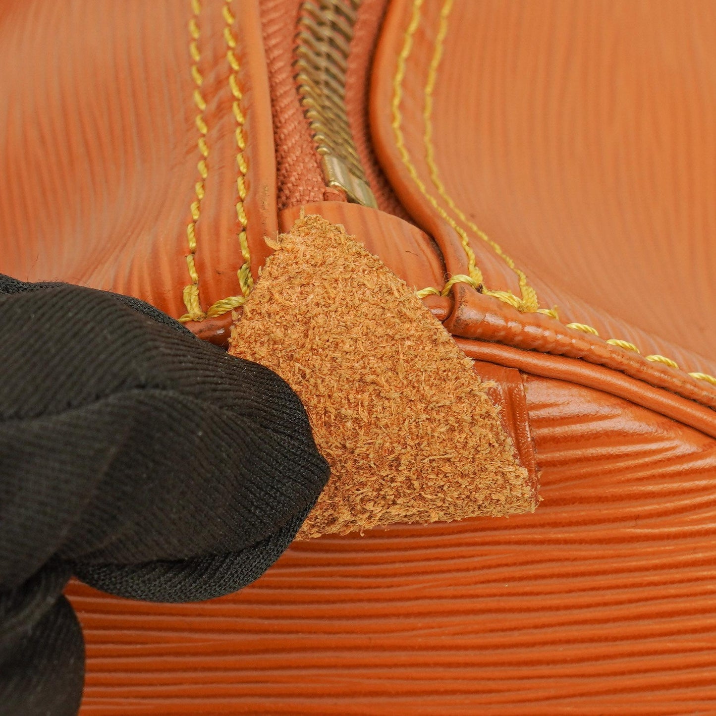 Louis Vuitton Keepall 45 Cognac EPI Leather Travel Bag