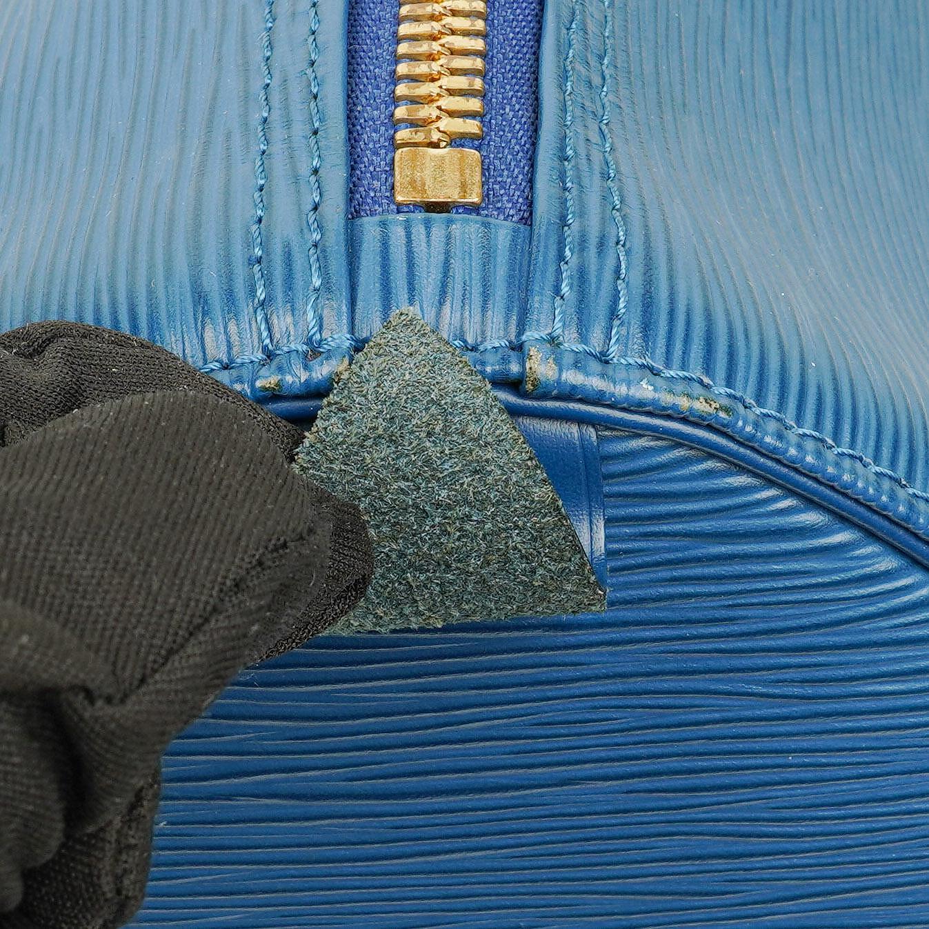 Louis Vuitton Keepall 50 Blue EPI Leather Travel Bag