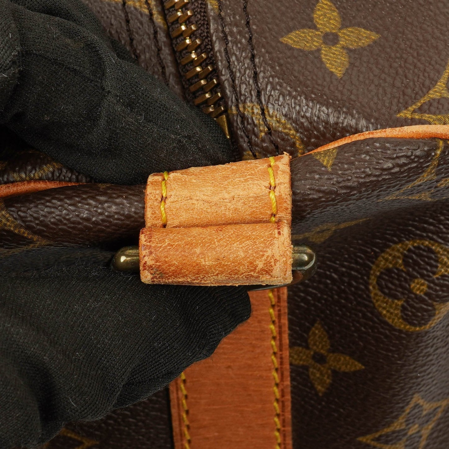 Louis Vuitton Keepall 55 Bandoulière Monogram Canvas Travel Bag