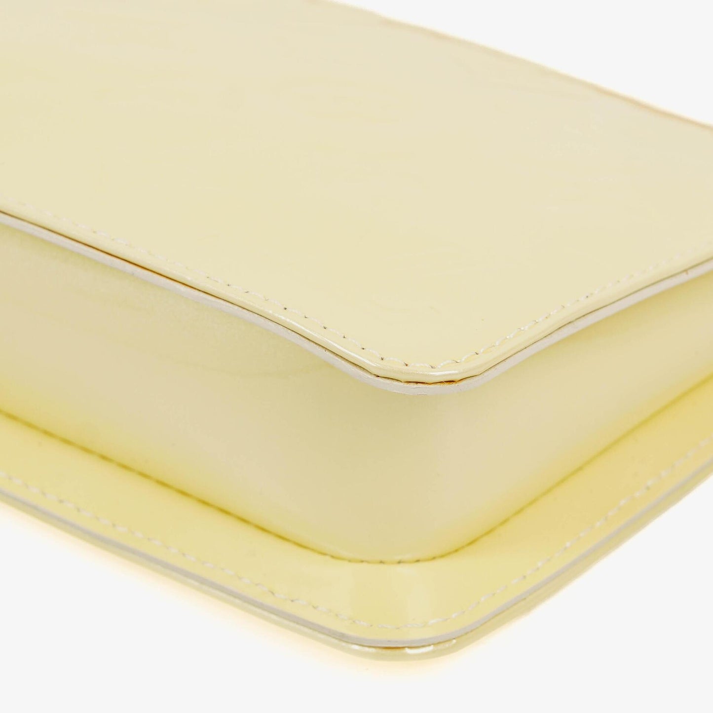 Louis Vuitton Lexington Monogram Vernis Perle Pouch
