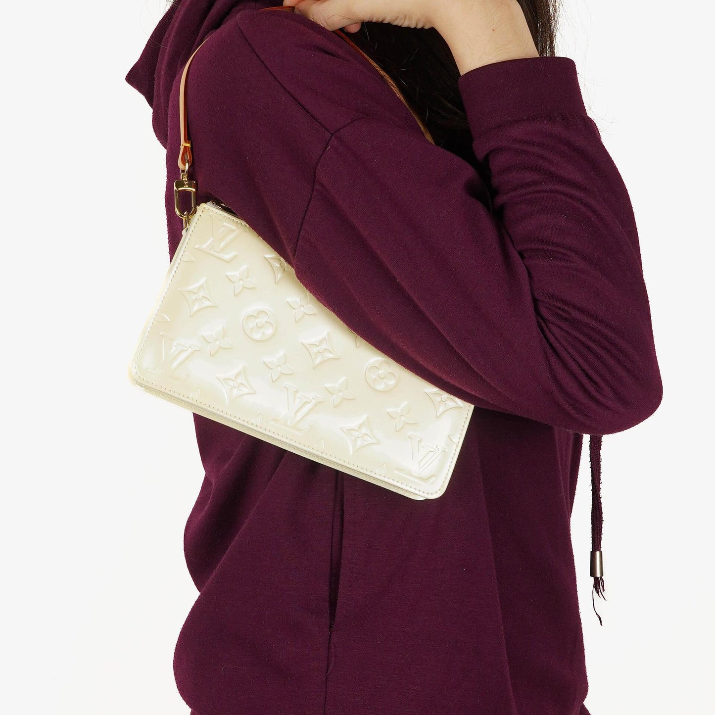 Louis Vuitton Lexington Perle Monogram Vernis Clutch Handbag