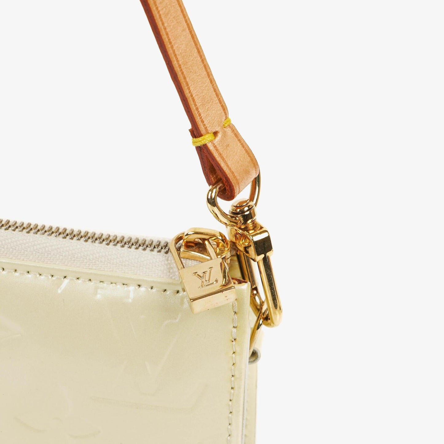Louis Vuitton Lexington Perle Monogram Vernis Clutch Handbag