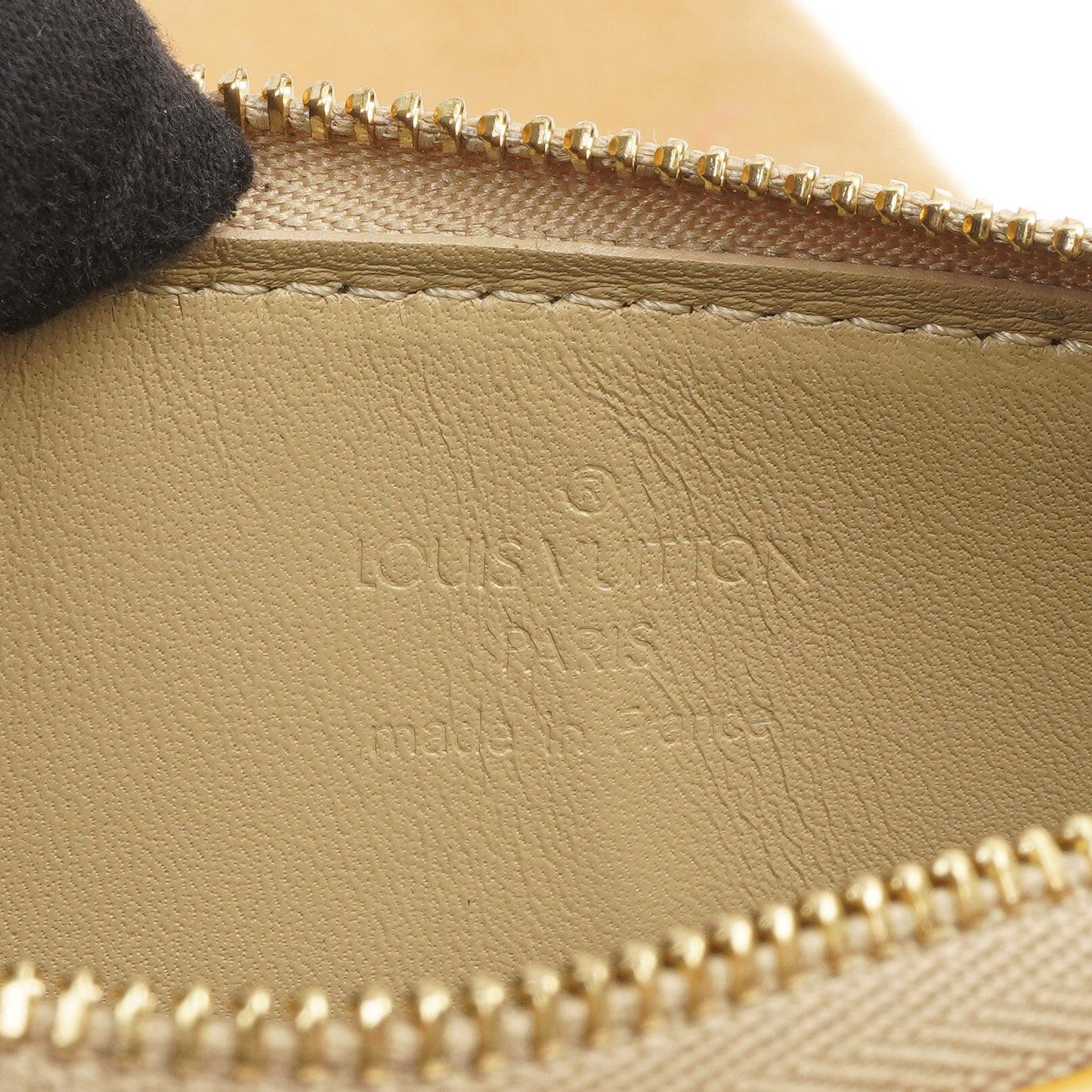 Louis Vuitton Lexington Yellow Monogram Vernis Clutch Handbag