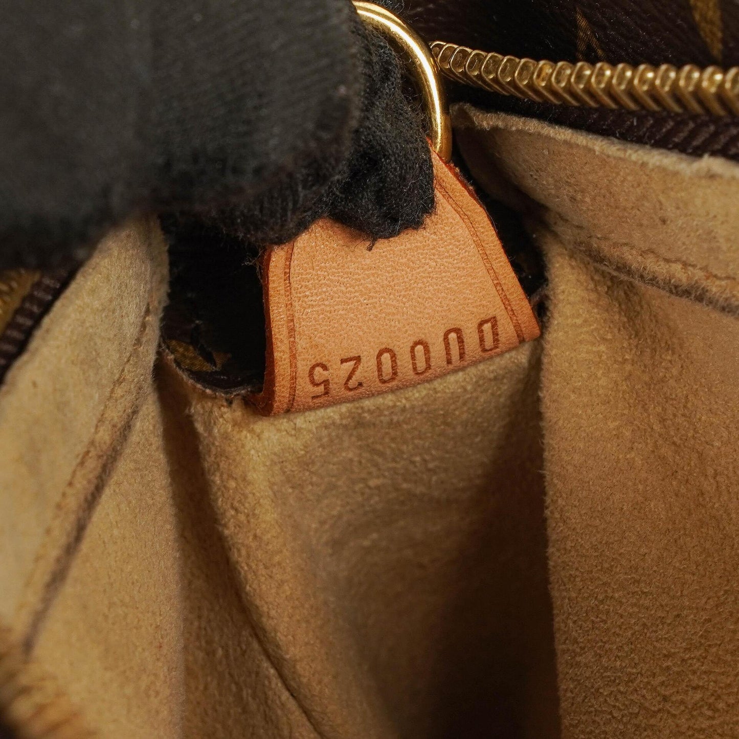 Louis Vuitton Looping GM Monogram Shoulder Bag