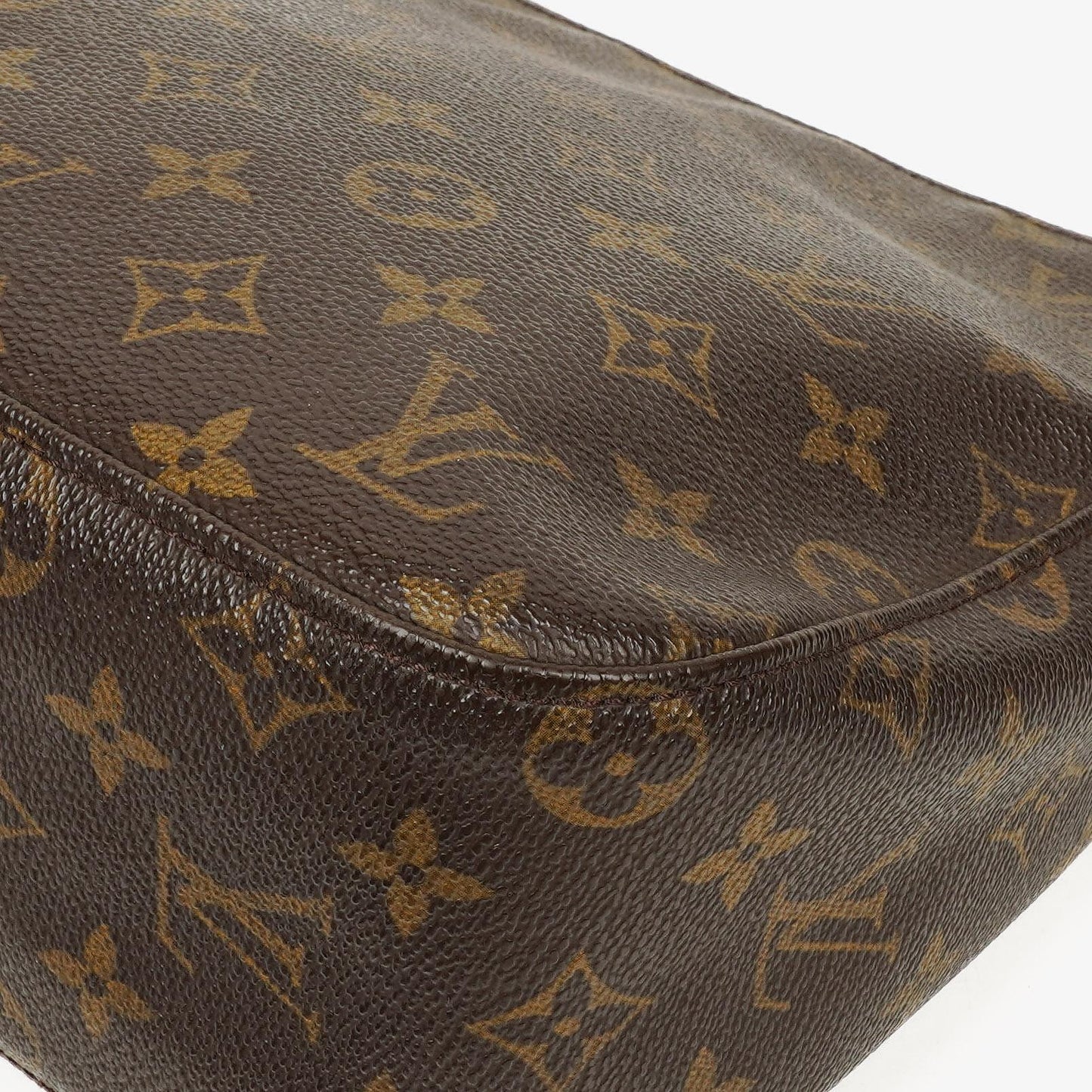 Louis Vuitton Looping MM Monogram Canvas Bag