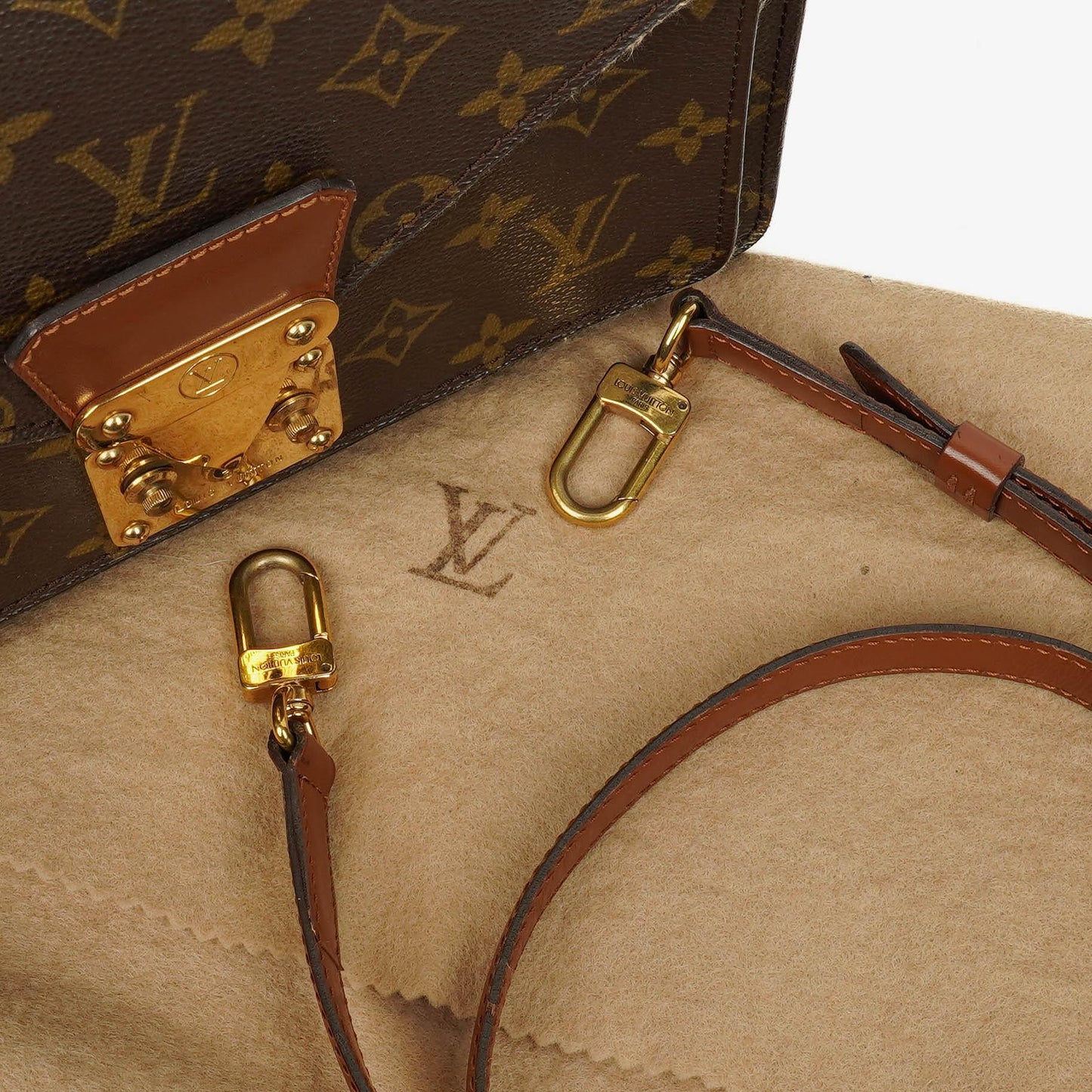 Louis Vuitton Monceau Monogram Canvas Handbag