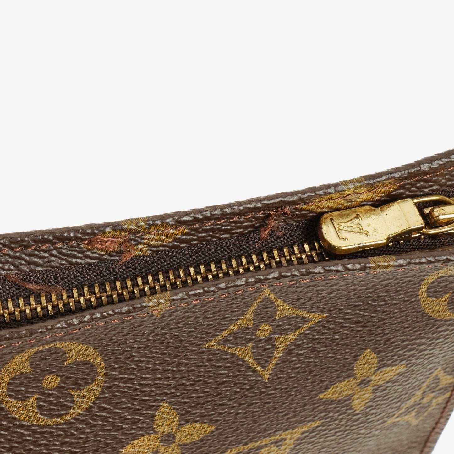 Louis Vuitton Monogram Canvas 26 Toiletry Bag